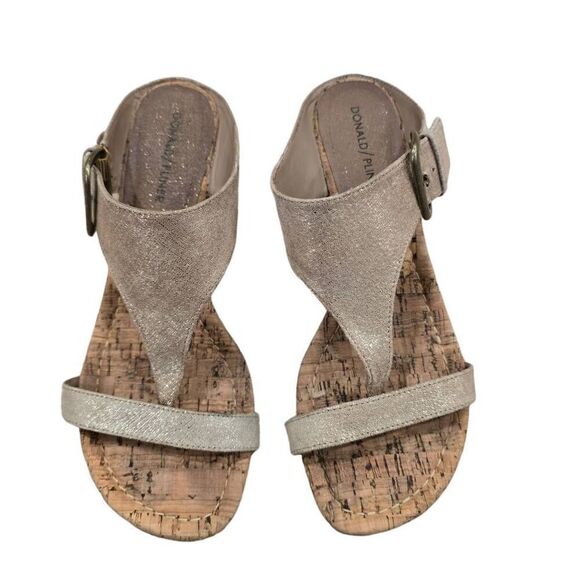 Donald Pliner Donni Slide Sandals Women's 8M Metallic Gold Wedge T-Strap Formal - Picture 2 of 7